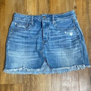 American eagle button fly light wash Denim Blue mini Skirt size 8
